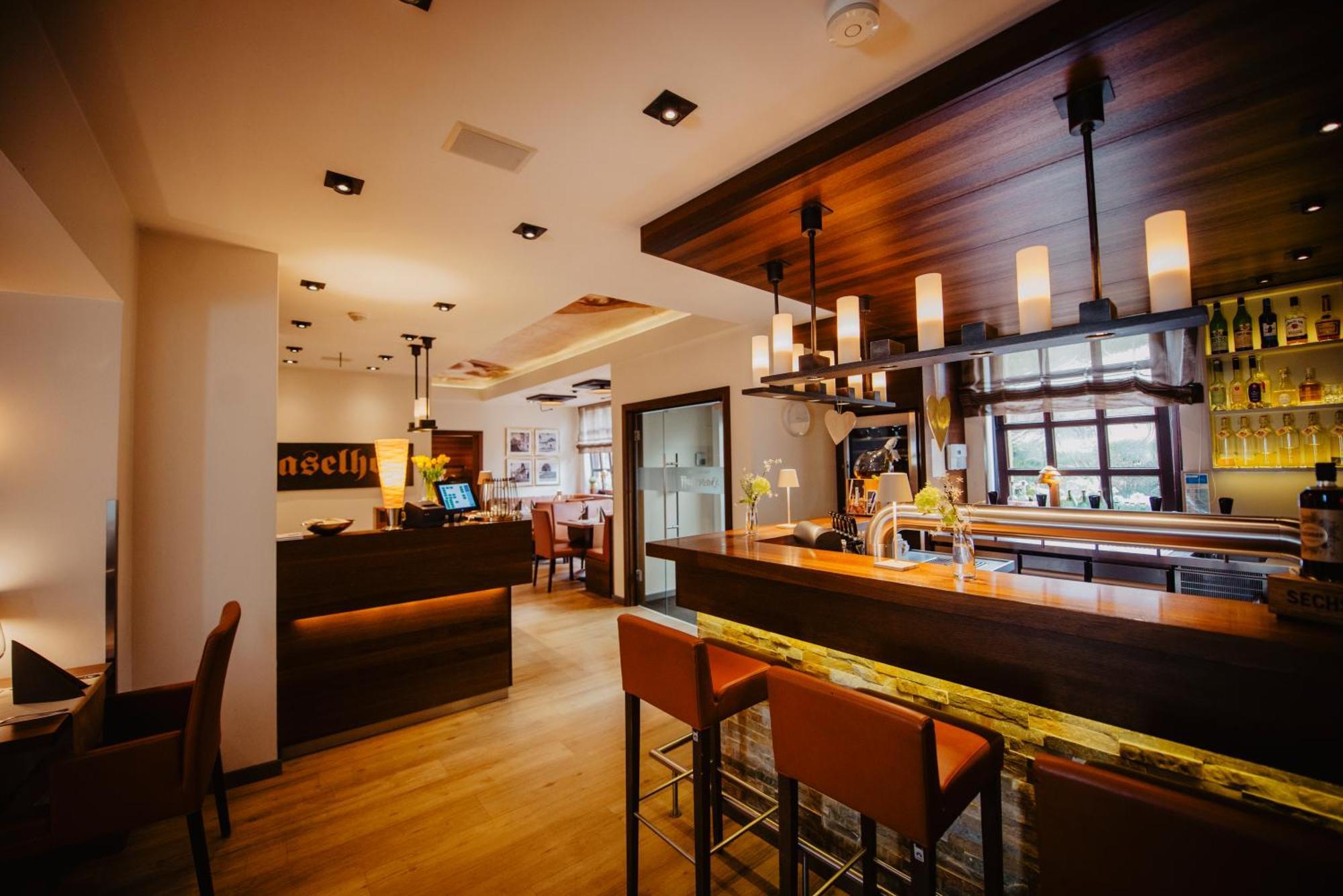 哈塞尔霍夫酒店及餐厅 斯费尔德 外观 照片